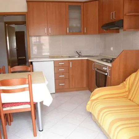Srecko - Close To Center With Terrace Apartment *