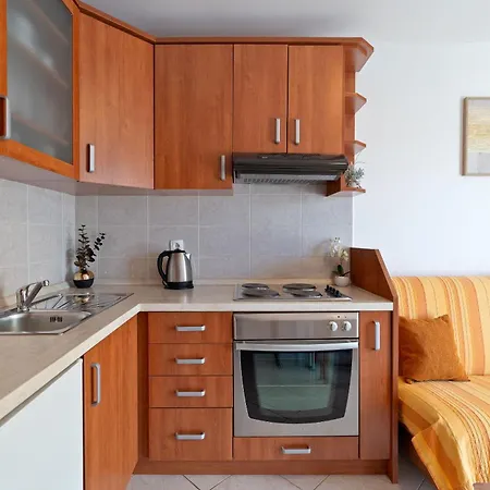 Apartment Srecko *